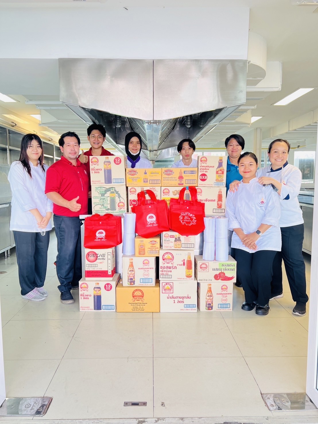 โครงการ “ภูเขาทองไม่ทิ้งกัน” ปี 2567 ส่งมอบผลิตภัณฑ์ ให้กับนักศึกษาคณะวิทยาศาสตร์ มหาวิทยาลัยราชภัฏสวนสุนันทา